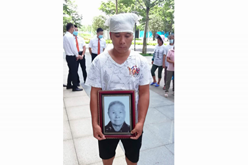 微视频｜广西柳州86岁老人被政府雇佣强拆队打死  警方为毁尸灭迹抢尸体