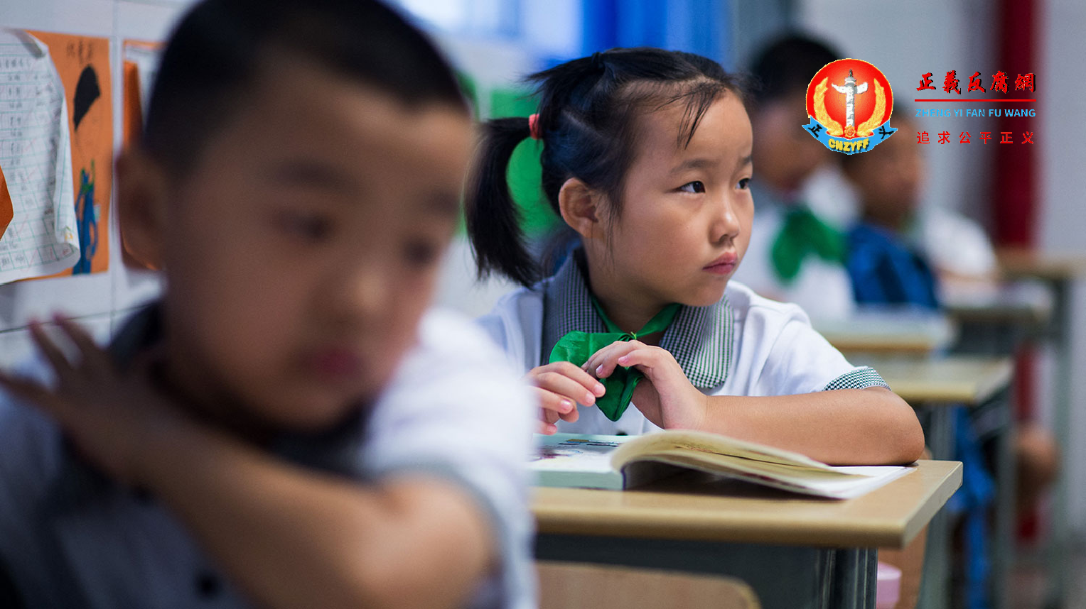 图为上海金桥中心小学,学生正在上中文课。.png 图为上海金桥中心小学,学生正在上中文课。.png