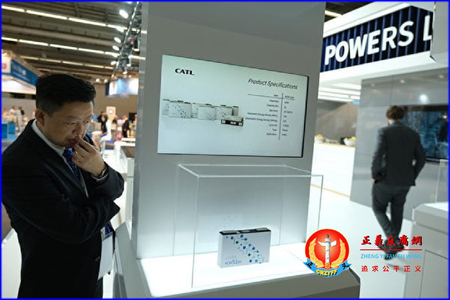 宁德时代2022年前10个月的产能同比增幅为88.8%。图为2019年9月11日,宁德时代在德国法兰克福举行的德国IAA国际车展上。.png 宁德时代2022年前10个月的产能同比增幅为88.8%。图为2019年9月11日,宁德时代在德国法兰克福举行的德国IAA国际车展上。.png